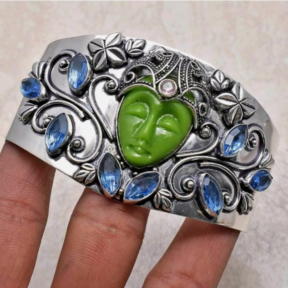 New Carved Green Goddess Face Iolite 925 Silver Adjustable Cuff Bracelet. - Picture 16 of 16